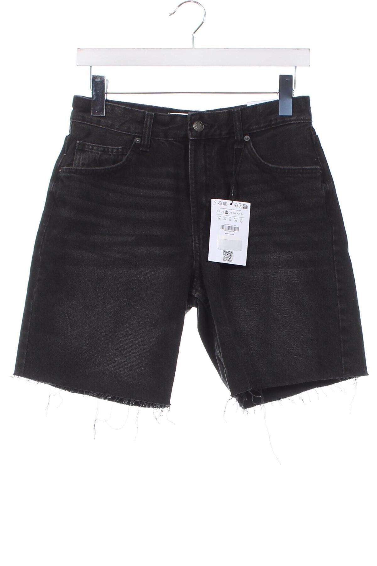 Damen Shorts Bershka, Größe S, Farbe Schwarz, Preis 9,99 €