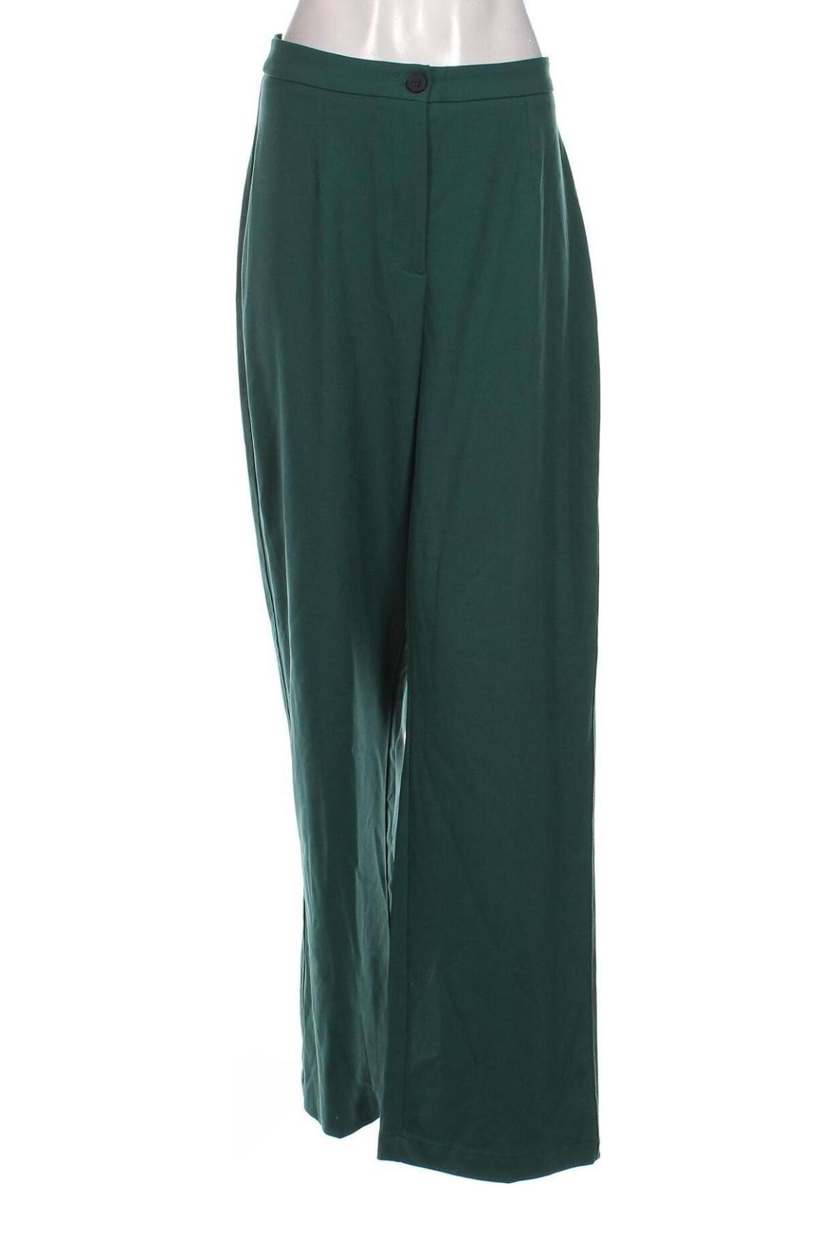 Pantaloni de femei Bershka, Mărime L, Culoare Verde, Preț 76,99 Lei