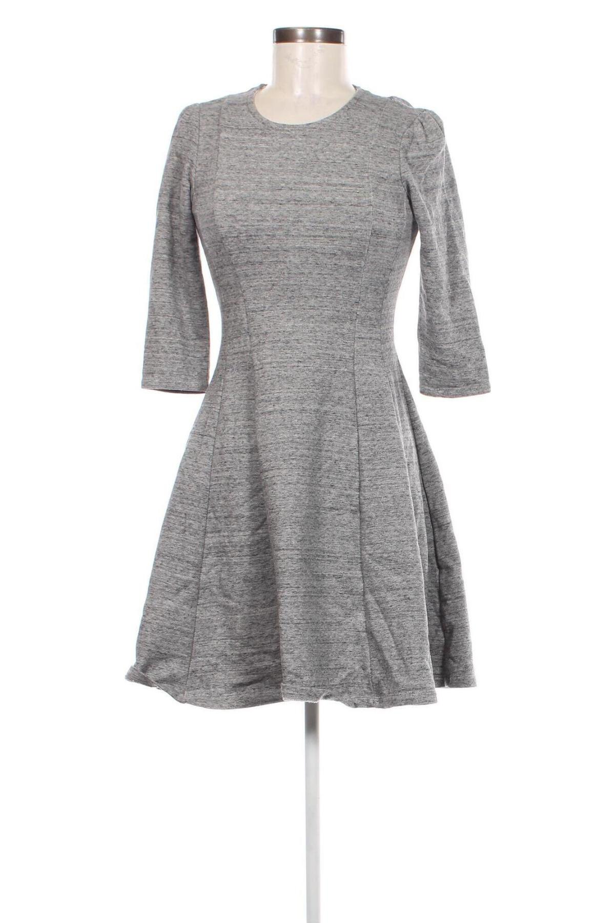 Kleid Edc By Esprit, Größe S, Farbe Grau, Preis 13,99 €