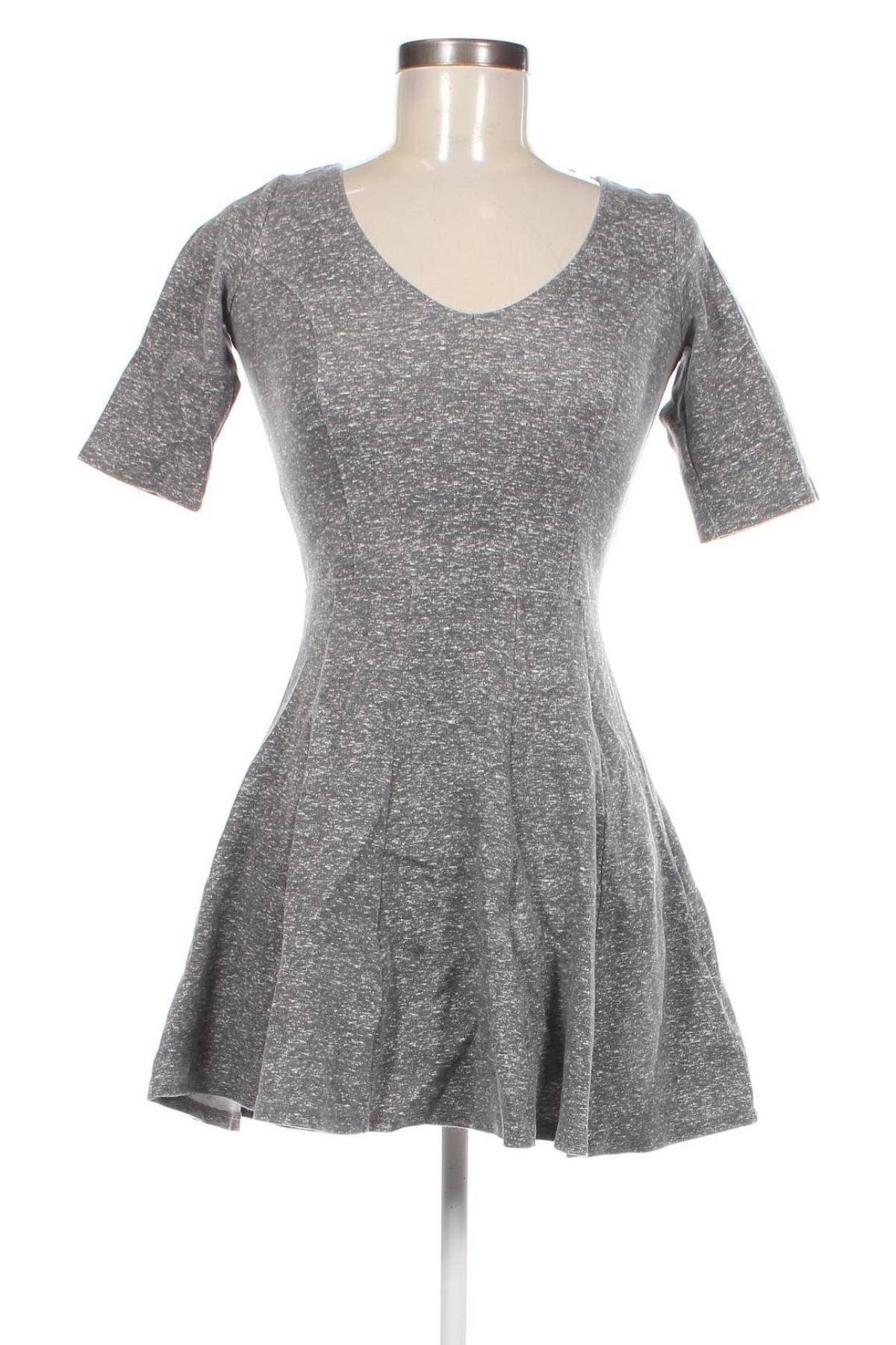 Kleid Hollister, Größe S, Farbe Grau, Preis € 13,99