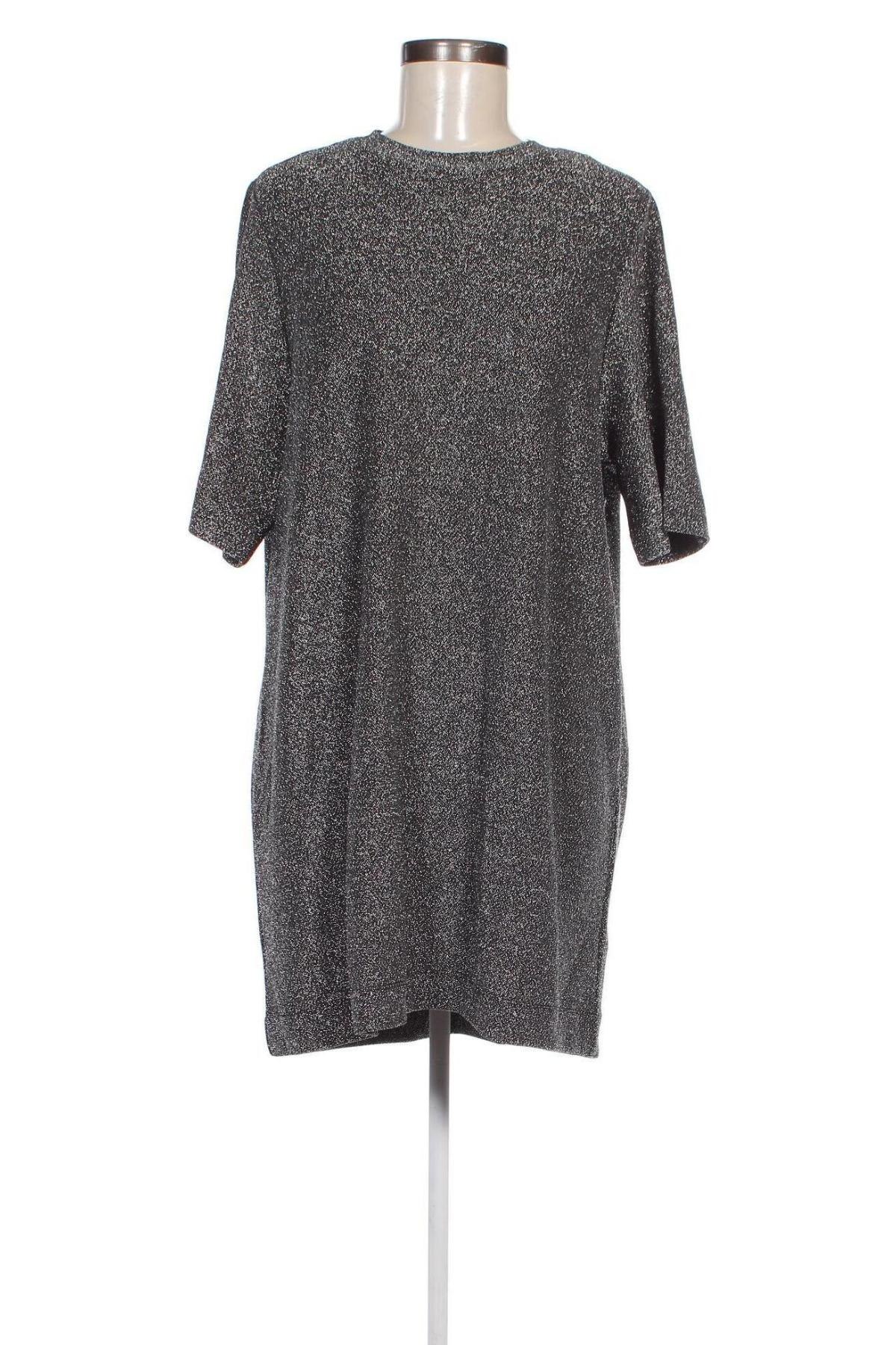 Kleid Monki, Größe L, Farbe Silber, Preis 12,99 €