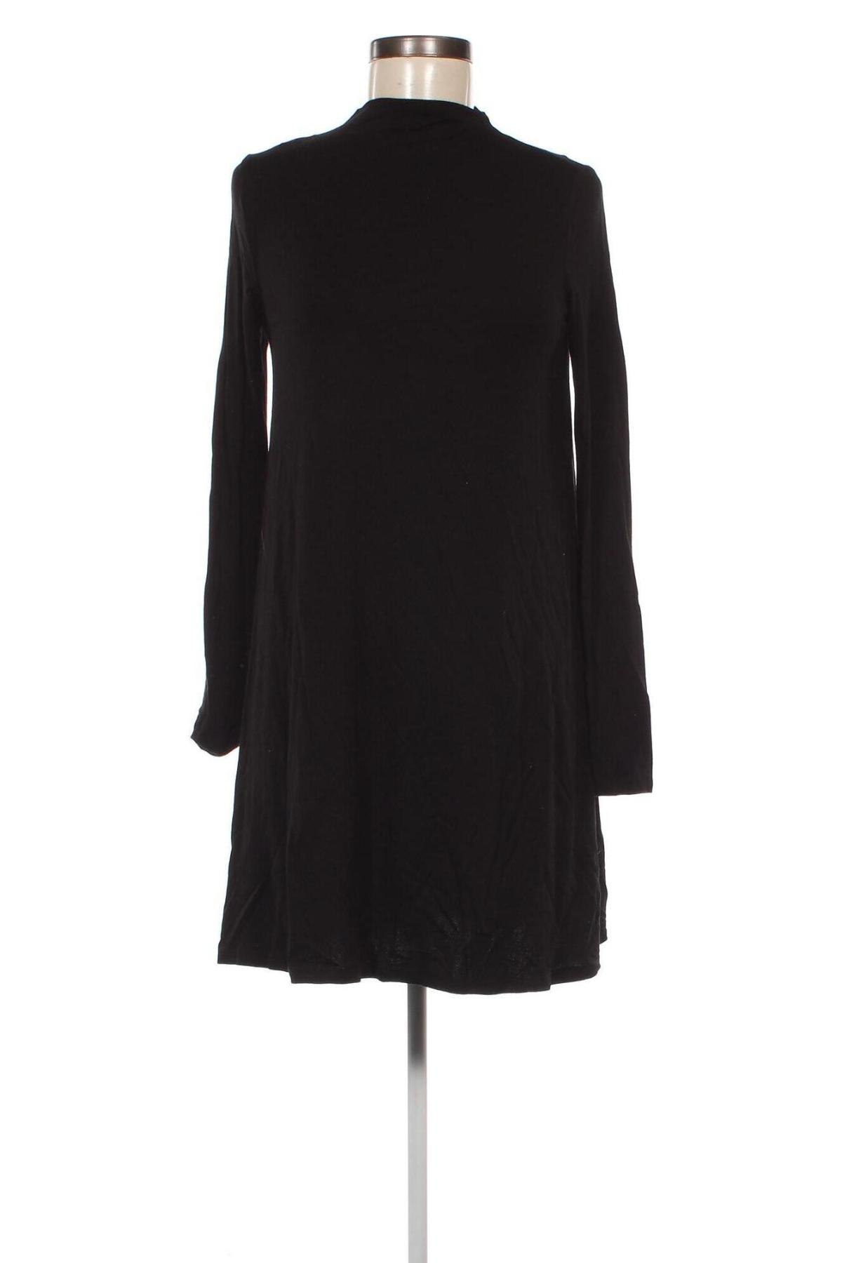 Rochie Pull&Bear, Mărime L, Culoare Negru, Preț 38,99 Lei