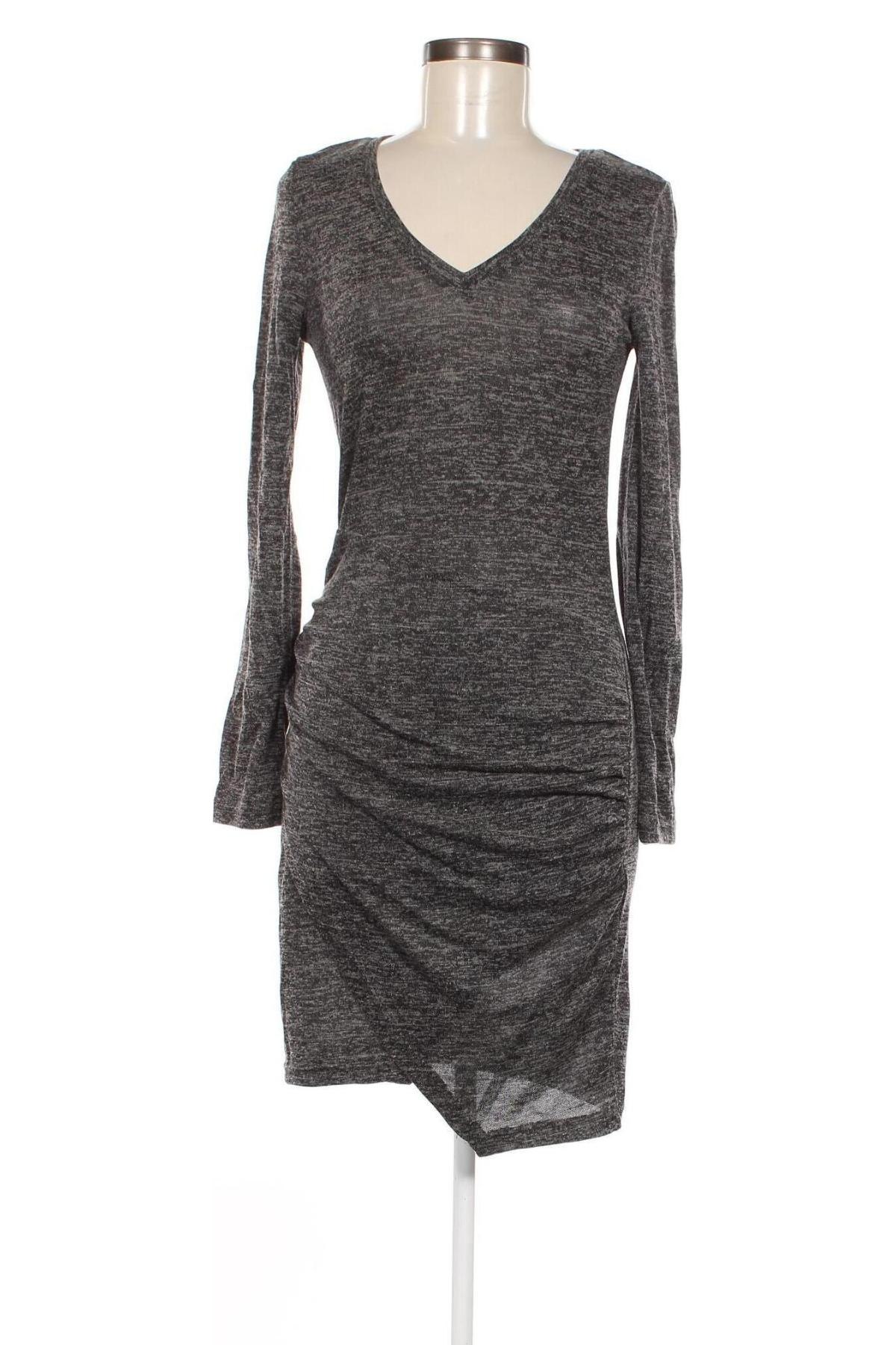 Kleid Selected Femme, Größe S, Farbe Grau, Preis 22,99 €