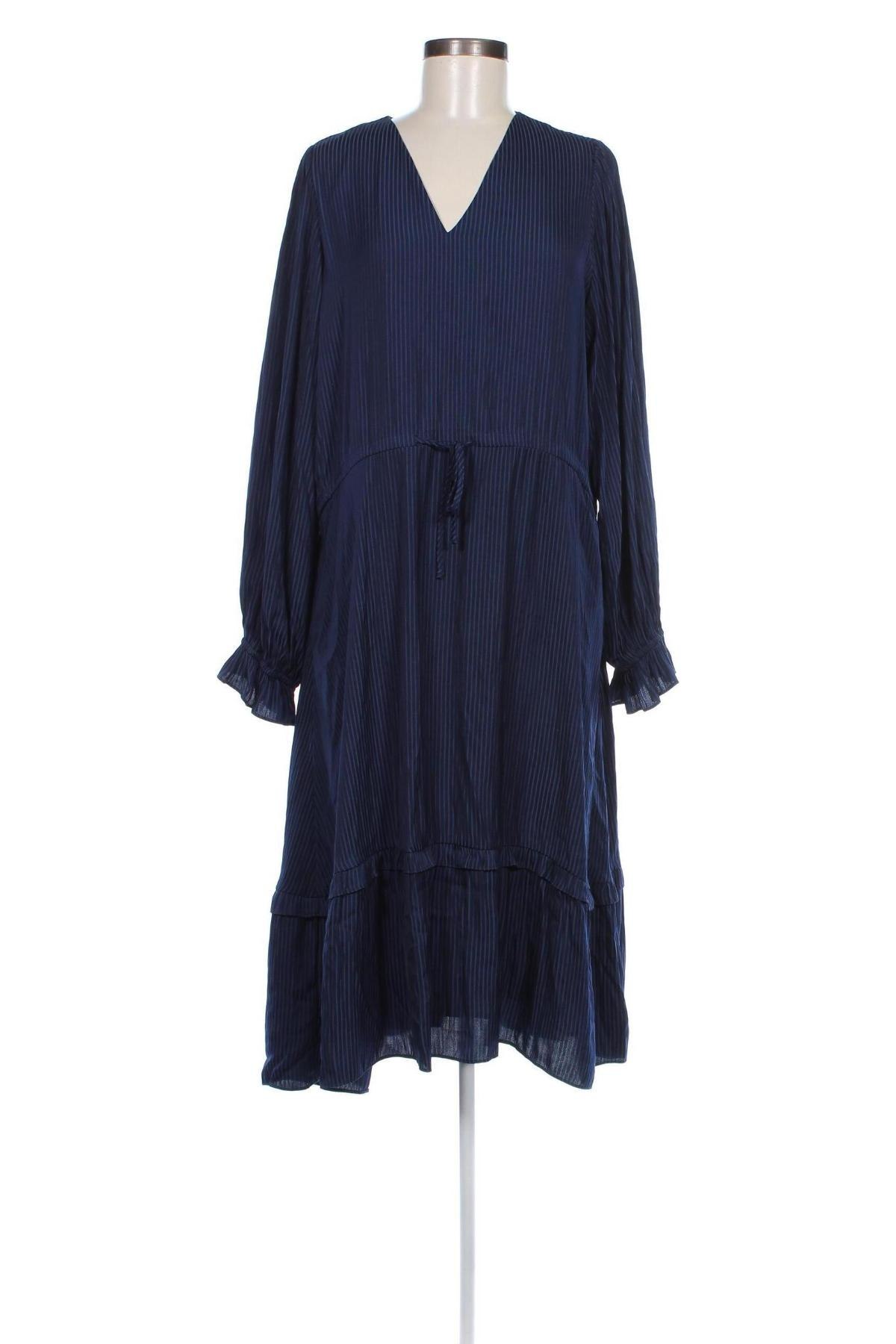 Kleid Selected Femme, Größe M, Farbe Blau, Preis € 11,99