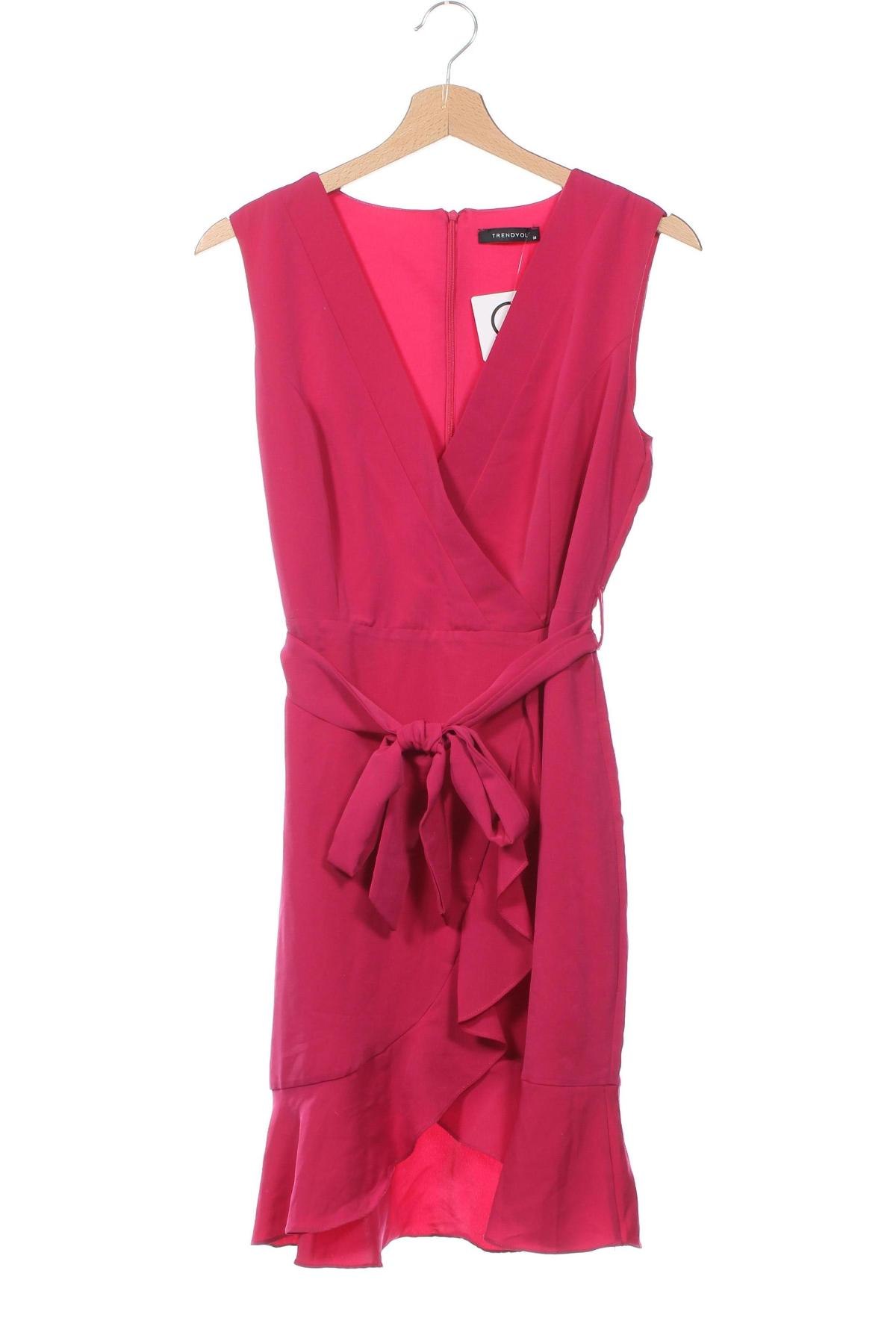 Kleid Trendyol, Größe M, Farbe Rosa, Preis € 17,99