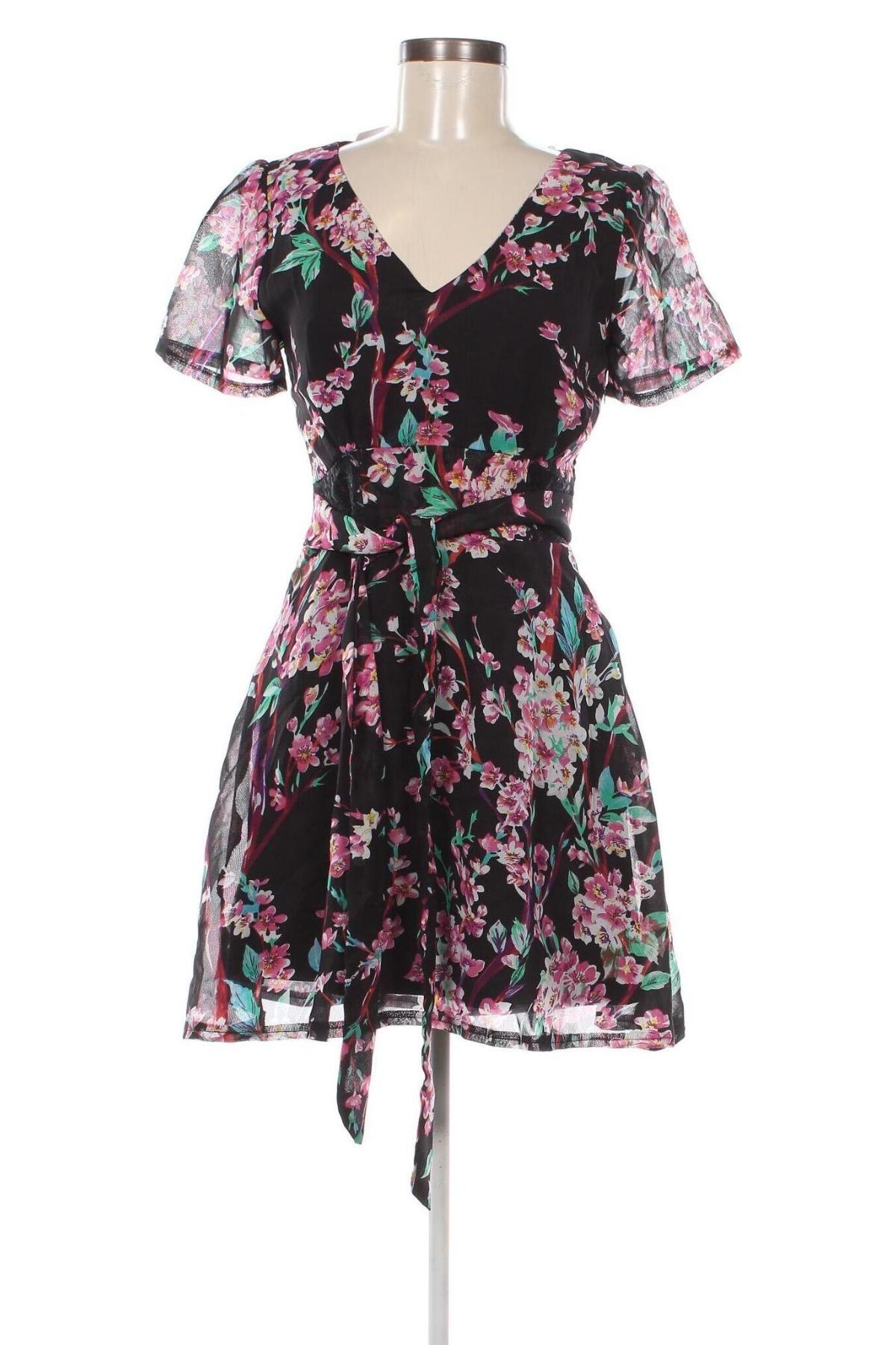 Kleid Yumi, Größe M, Farbe Mehrfarbig, Preis 20,49 €