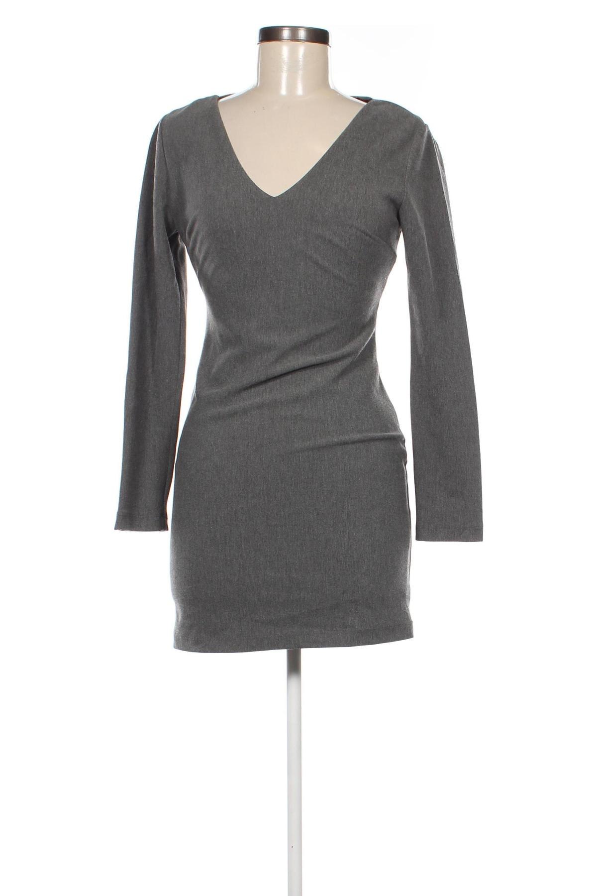 Kleid Zara Trafaluc, Größe M, Farbe Grau, Preis € 13,99