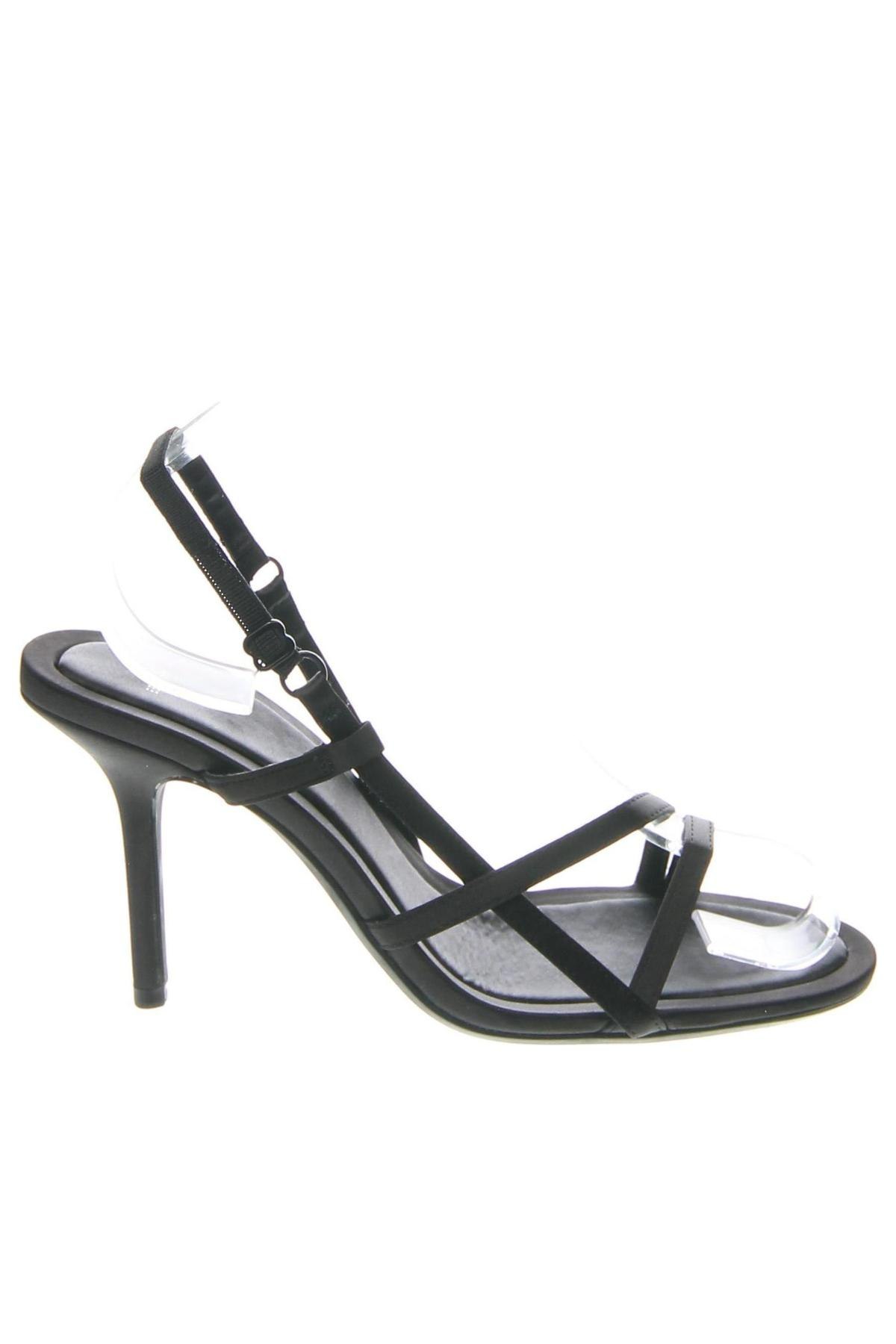 Bershka Sandalen Bershka - günstig bei Remix - #128925258