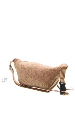 Deréktáska FILA, Szín Barna, Ár 12 979 Ft