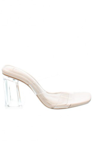 Pantolette Bershka, Größe 39, Farbe Weiß, Preis € 24,99