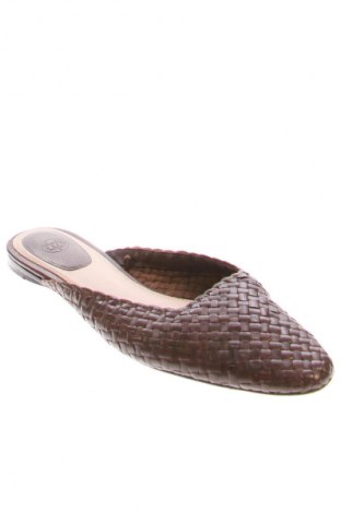 Чехли Massimo Dutti, Размер 41, Цвят Кафяв, Цена 70,99 лв.