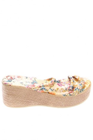 Papuci Unbranded, Mărime 39, Culoare Multicolor, Preț 127,99 Lei