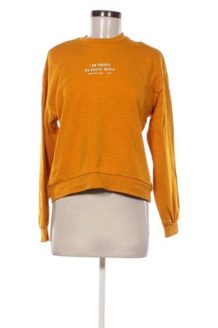 Dámská halenka Bershka, Velikost XS, Barva Žlutá, Cena  309,00 Kč