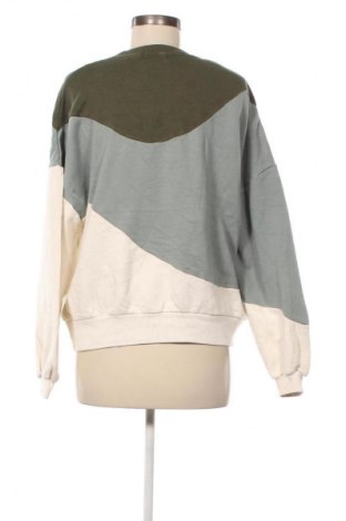 Női blúz Pull&Bear, Méret XS, Szín Sokszínű, Ár 5 199 Ft