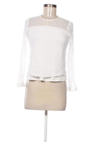 Damen Shirt Reserved, Größe S, Farbe Weiß, Preis 13,99 €