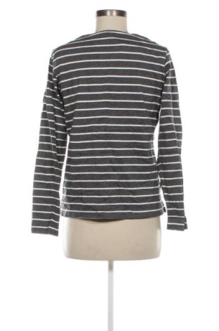 Дамска блуза Uniqlo, Размер M, Цвят Многоцветен, Цена 34,99 лв.