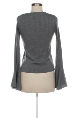 Дамска блуза Zara Trafaluc, Размер S, Цвят Сив, Цена 27,99 лв.