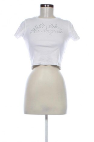 Γυναικείο t-shirt Fb Sister, Μέγεθος S, Χρώμα Λευκό, Τιμή 8,75 €