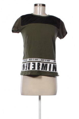 Γυναικείο t-shirt Fb Sister, Μέγεθος M, Χρώμα Πράσινο, Τιμή 8,70 €