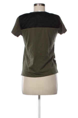 Γυναικείο t-shirt Fb Sister, Μέγεθος M, Χρώμα Πράσινο, Τιμή 8,70 €