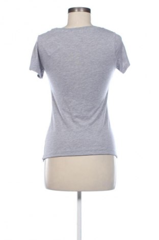 Damen T-Shirt Guess, Größe S, Farbe Grau, Preis € 16,33