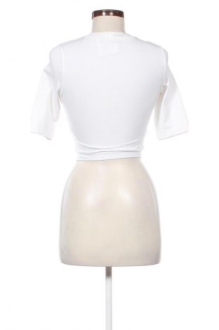 Damen T-Shirt Guess, Größe XS, Farbe Weiß, Preis 18,41 €