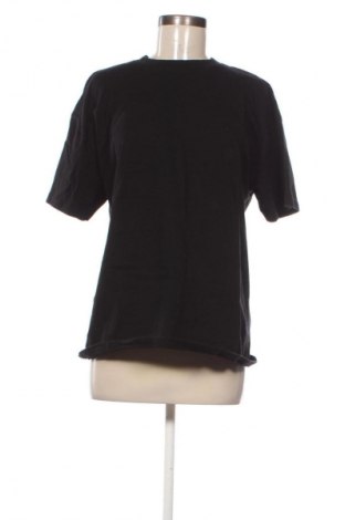 Damen T-Shirt Pull&Bear, Größe M, Farbe Schwarz, Preis 8,69 €