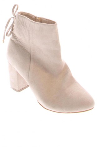 Damen Stiefeletten About You, Größe 39, Farbe Beige, Preis 14,99 €