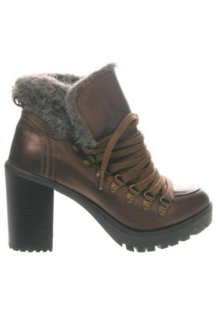 Damen Stiefeletten Firetrap, Größe 38, Farbe Braun, Preis 29,16 €