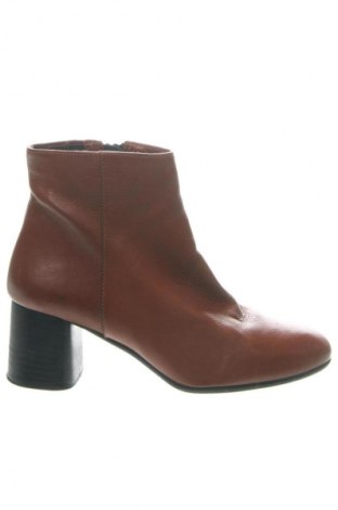 Damen Stiefeletten Helen Billkrantz, Größe 36, Farbe Braun, Preis 26,99 €