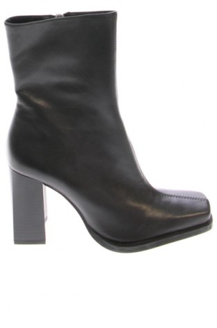 Дамски боти Zara, Размер 37, Цвят Черен, Цена 166,25 лв.