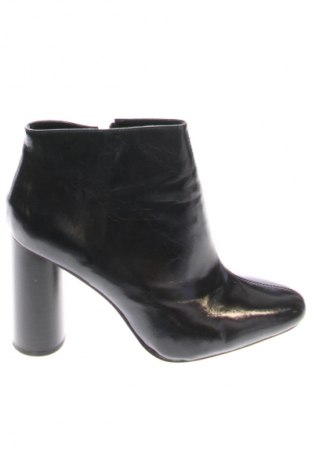 Damen Stiefeletten Zara, Größe 41, Farbe Schwarz, Preis 13,99 €