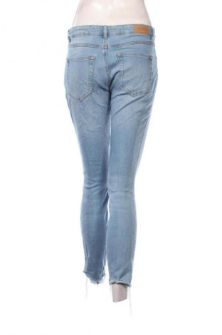 Blugi de femei Amisu, Mărime M, Culoare Albastru, Preț 100,99 Lei