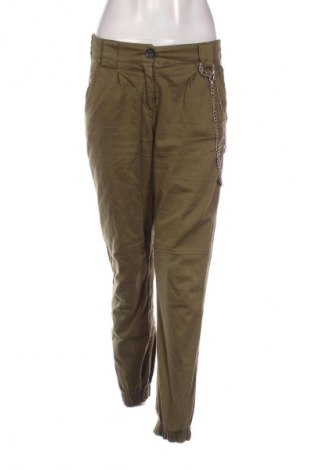 Damen Jeans Bershka, Größe S, Farbe Grün, Preis € 15,00