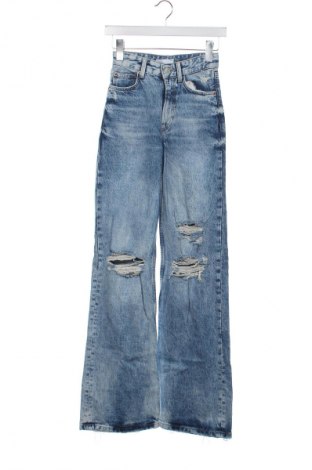 Dámske džínsy  Bershka, Veľkosť XXS, Farba Modrá, Cena  14,91 €