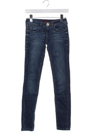 Γυναικείο Τζίν Bershka, Μέγεθος XS, Χρώμα Μπλέ, Τιμή 14,77 €