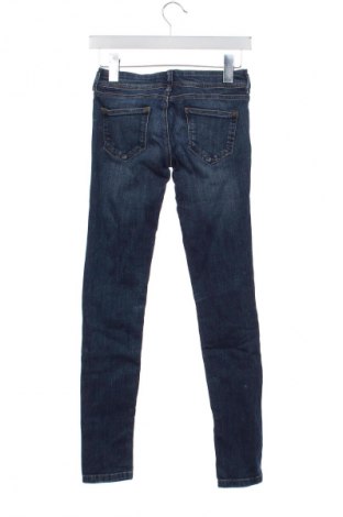 Γυναικείο Τζίν Bershka, Μέγεθος XS, Χρώμα Μπλέ, Τιμή 14,77 €