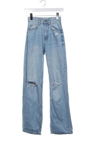 Női farmernadrág Bershka, Méret XXS, Szín Kék, Ár 6 059 Ft