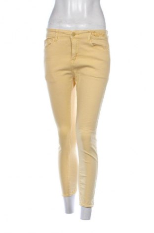 Damen Jeans Carnaby, Größe M, Farbe Gelb, Preis € 14,77