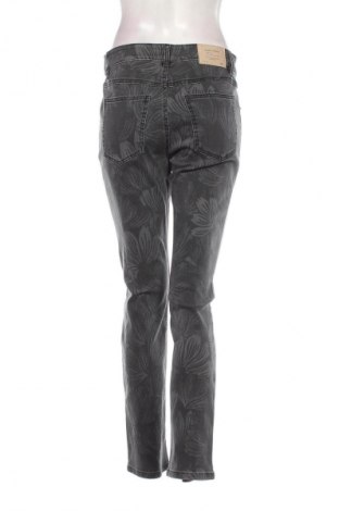Damen Jeans Gerry Weber, Größe M, Farbe Mehrfarbig, Preis 95,99 €