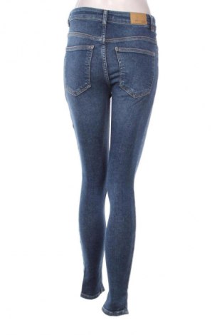 Damskie jeansy Gina Tricot, Rozmiar S, Kolor Niebieski, Cena 111,99 zł