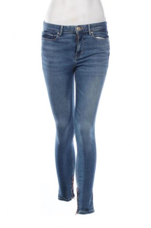 Damskie jeansy Guess, Rozmiar L, Kolor Niebieski, Cena 172,09 zł