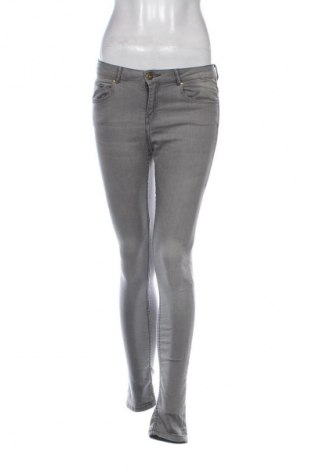 Damskie jeansy H&M, Rozmiar M, Kolor Szary, Cena 66,39 zł
