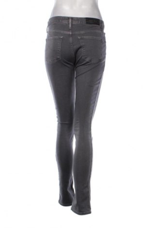 Dámske džínsy  Jacob Cohen, Veľkosť M, Farba Sivá, Cena  52,95 €