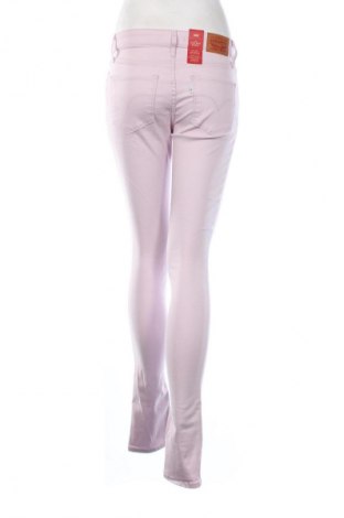 Damen Jeans Levi's, Größe S, Farbe Lila, Preis 87,98 €
