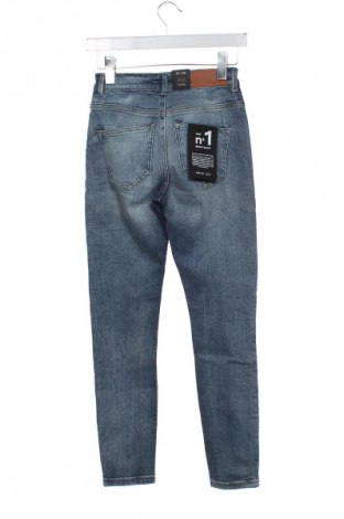 Damskie jeansy Noisy May, Rozmiar XS, Kolor Niebieski, Cena 214,02 zł