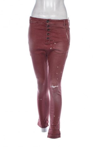 Damskie jeansy Pause Jeans, Rozmiar M, Kolor Czerwony, Cena 94,25 zł