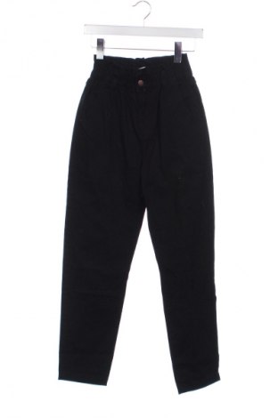 Damskie jeansy Reserved, Rozmiar XS, Kolor Czarny, Cena 66,65 zł