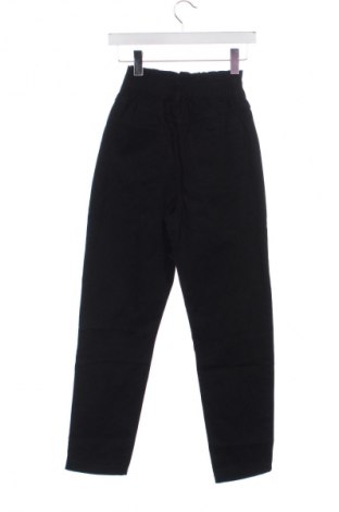 Damskie jeansy Reserved, Rozmiar XS, Kolor Czarny, Cena 66,65 zł