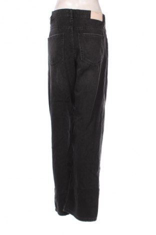Damskie jeansy Reserved, Rozmiar XL, Kolor Czarny, Cena 124,48 zł